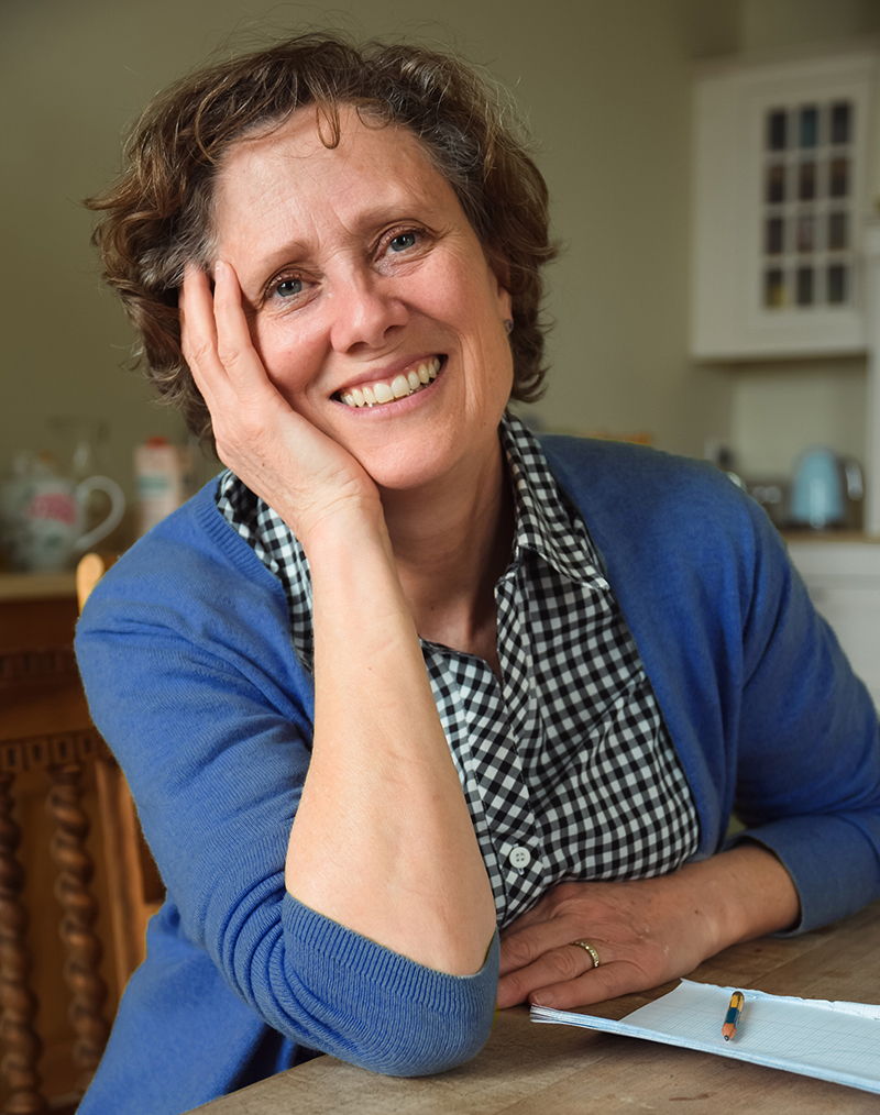 Fiona Warner Registered Hypnotherapist London UK